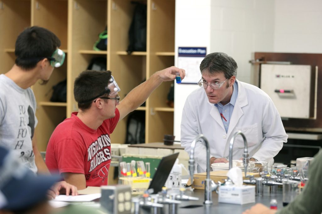 Students work in the lab during Associate Professor Matthew Ray's Chemistry of Materials class An engineering student works on mathematics coursework in Jarvis Hall Thursday, September 28, 2017. Pictured are students examining the products of a crystallization lab where they studied nucleation and growth of single crystalline materials and polycrystalline materials using saturated aqueous ionic solutions of alum, copper sulfate, magnesium sulfate, and iron ammonium sulfate. (UW-Stout Photo by Brett T. Roseman)